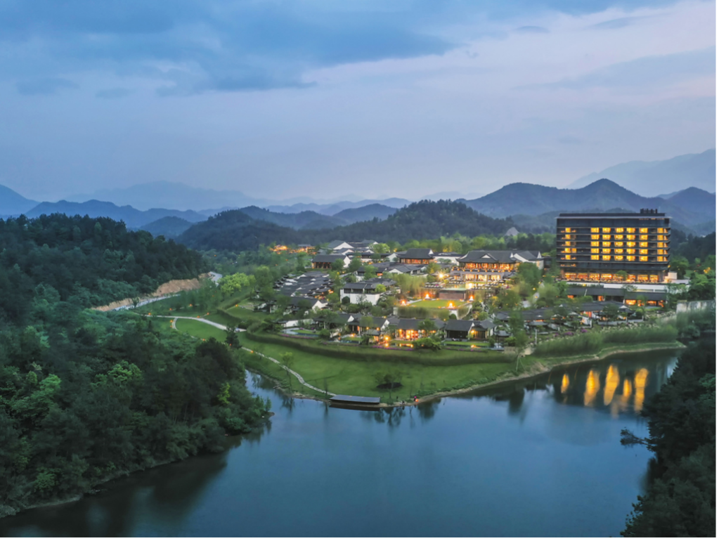 Luxury hotels have responded by transforming themselves into all-inclusive experience hubs. 
Photo: Tripadvisor